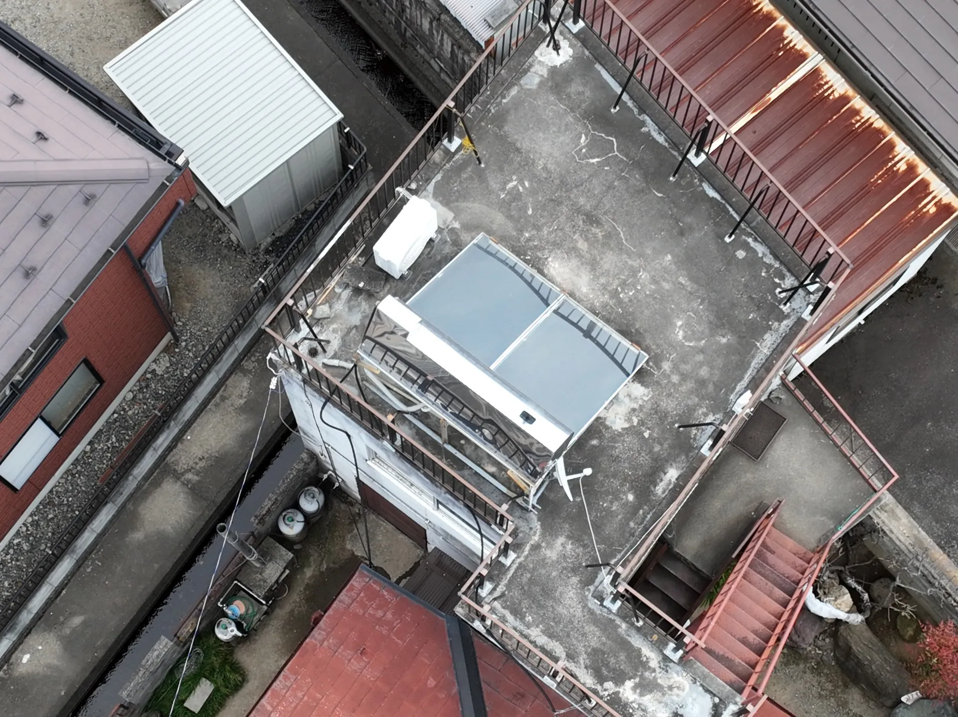 山梨県甲府市M様邸の空撮点検を行いました