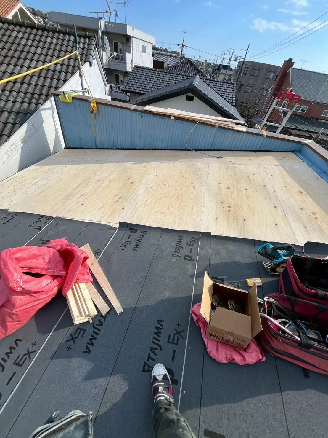 静岡県Y様邸屋根カバー工法施工写真